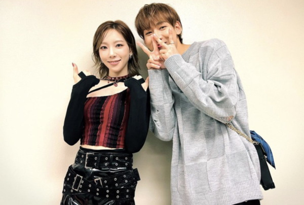 태연(왼쪽)과 뱀뱀. 출처=뱀뱀 SNS.