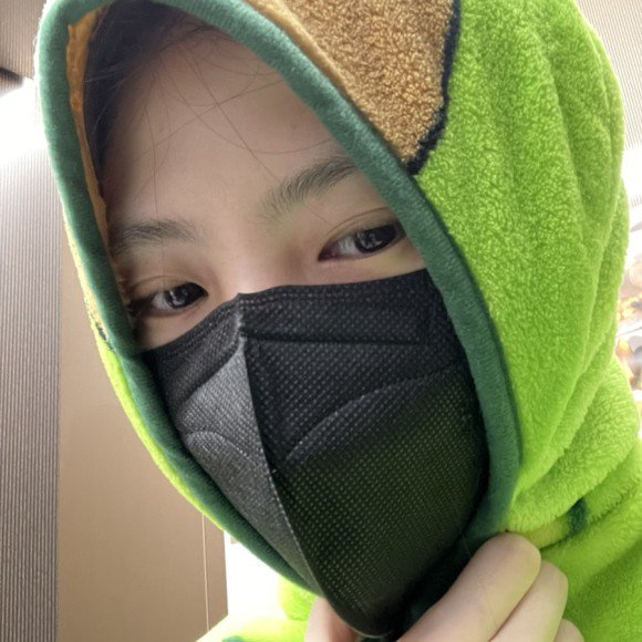 한소희는 이런 모습으로 등산할까? 이하 출처=한소희 SNS.