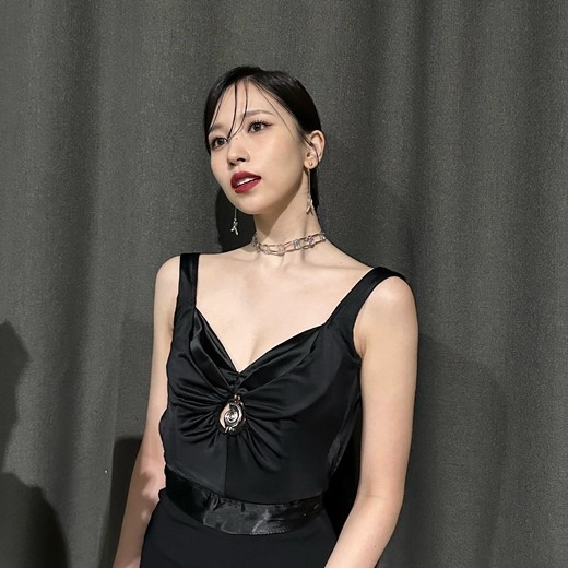 트와이스 미나, 등 전체 드러낸 백리스 '우와, 우아해'