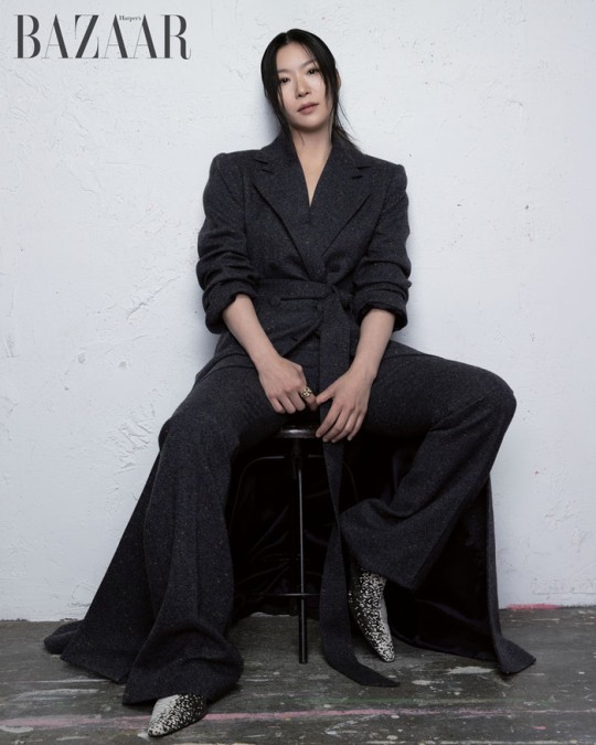 ‘콘크리트 유토피아’ 배우 장선, 강렬하고 우아하게