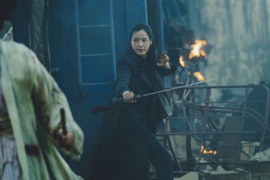 '외계+인' 2부 류준열x김태리→염정아x조우진, 더욱 강렬하다