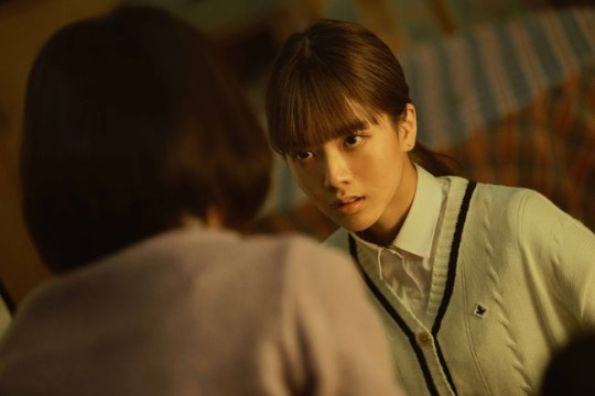 '인기가요' 여신 노정의, '황야'에서 180도 달라졌다