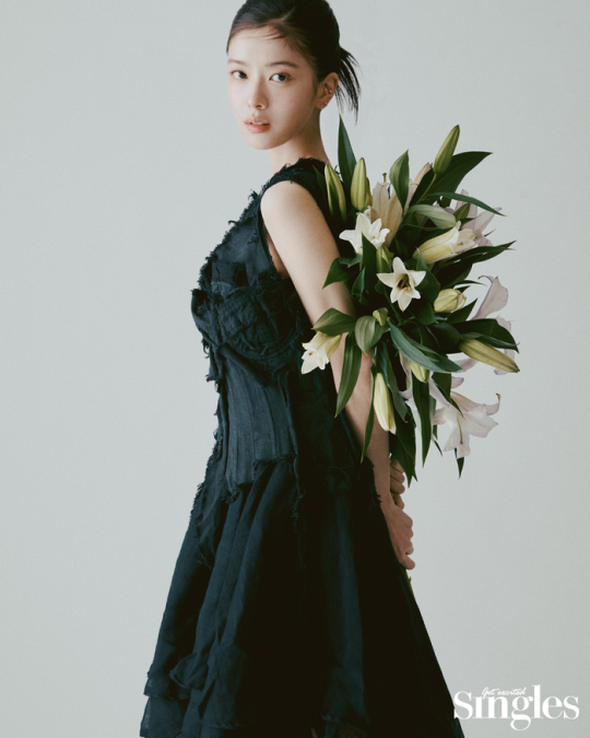 ‘황야’ 노정의, 지금까지 볼 수 없었던 숨겨진 매력 발산