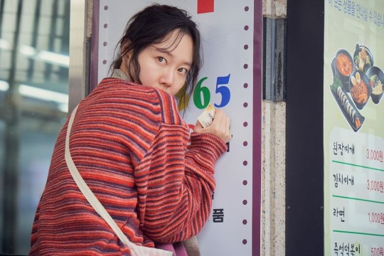 '세기말의 사랑' 이유영, 비하인드 공개