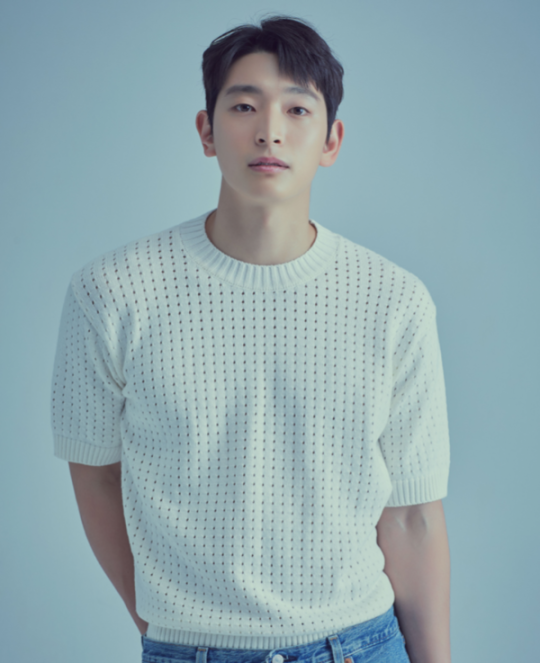 2AM 정진운, 영화 '신의악단'에서 박시후와 대립