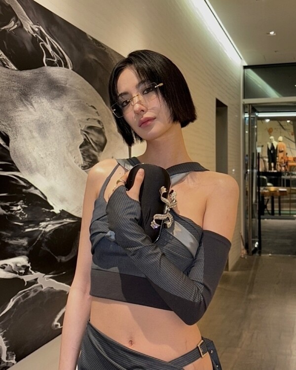 나나, 아무나 소화하기 힘든 의상 '관능미 폭발'