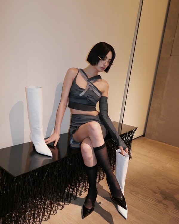 나나, 아무나 소화하기 힘든 의상 '관능미 폭발'