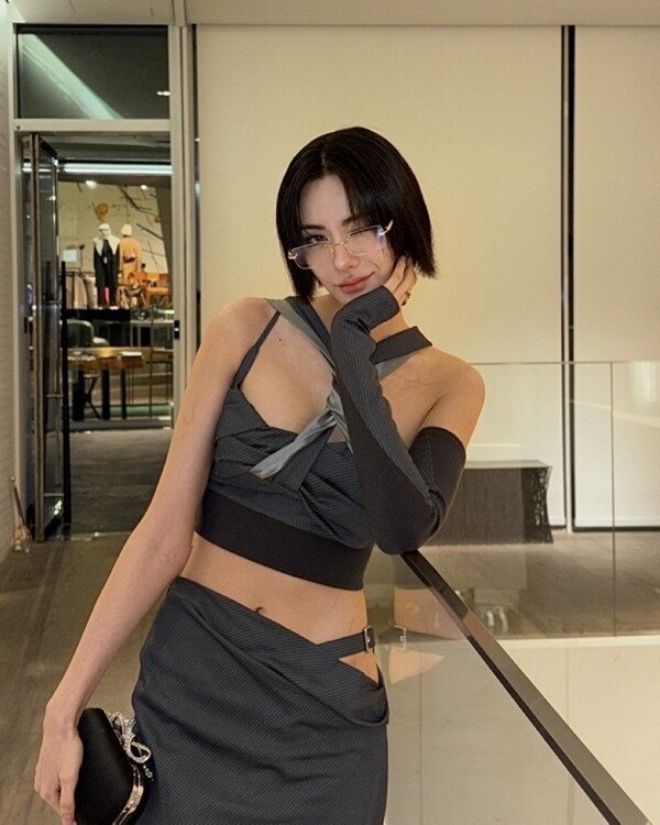 나나, 아무나 소화하기 힘든 의상 '관능미 폭발'