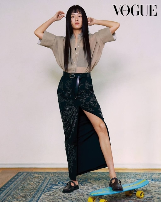 한효주, 파격 노출 룩-관능미와 청순미를 동시에