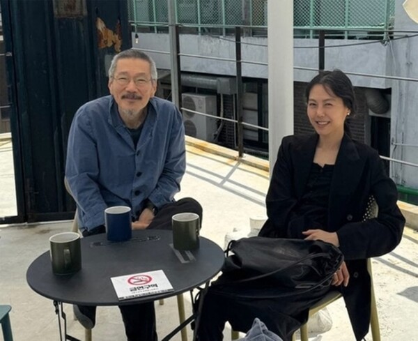 김민희+홍상수 감독+3주 아들, 공개 나들이 '이젠 떳떳하게?'