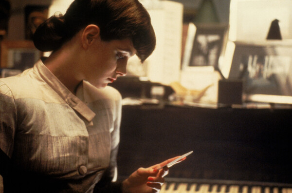 [회고 영화관] '블레이드 러너', 기억, 정체성, 디스토피아 - 뉴스 썸네일 이미지