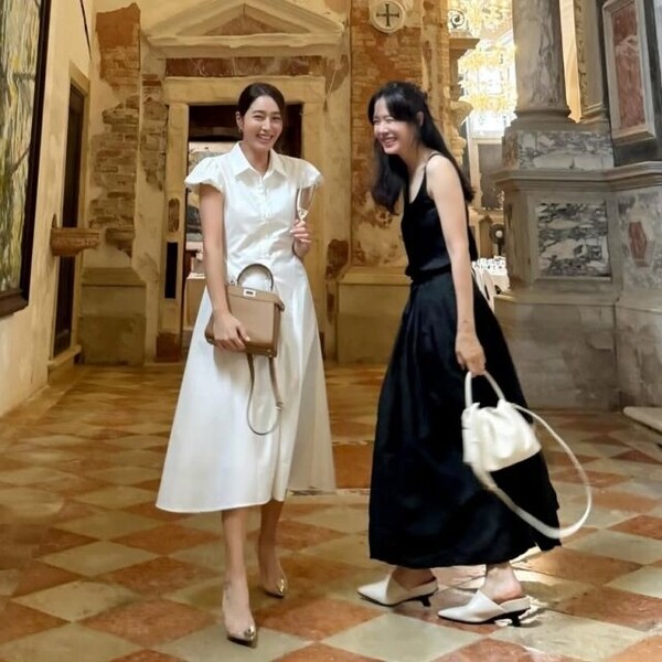 손예진·이민정, 베니스에서 어쩔 수가 없는 회동