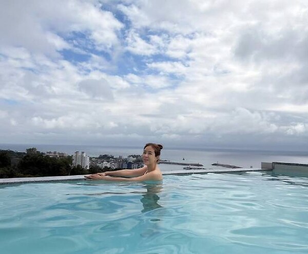 코요태 신지+문원, 포항 여행 "수영장 데이트"