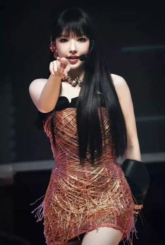 우주소녀 성소, 중국에서 퉁퉁 부은 근황-성형 의혹