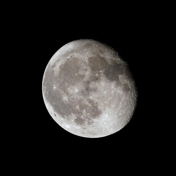 중국, 달 뒷면에서 ‘태양계의 기원’을 품은 운석 조각 발견