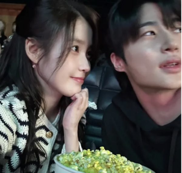 '21세기 대군부인' 아이유 +변우석, 노골적 럽스타 '이종석은?'