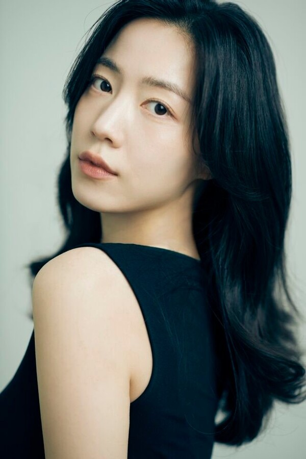 T-ara 成員柳和英在九月婚禮前夕，與羅美蘭和李英子同屬一家經紀公司。