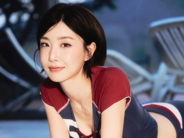 BB Girls' Yuna Reports on the Weather, and Yujeong Performs "Sexy Music" at Waterbomb