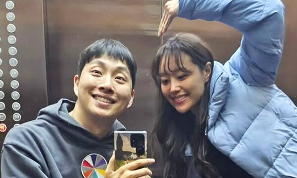 <b>박위</b> 이어 <b>송지은</b>도 서울시 <b>홍보 대사 사임</b>