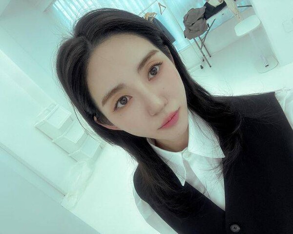 AOA <b>권민아</b>, <b>피부과</b> 환불 <b>분쟁</b>에 녹취록 공개 초강수