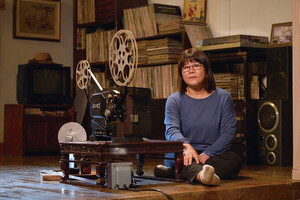 이정은, 첫 단독 주연 '오마주'로 최고 배우상