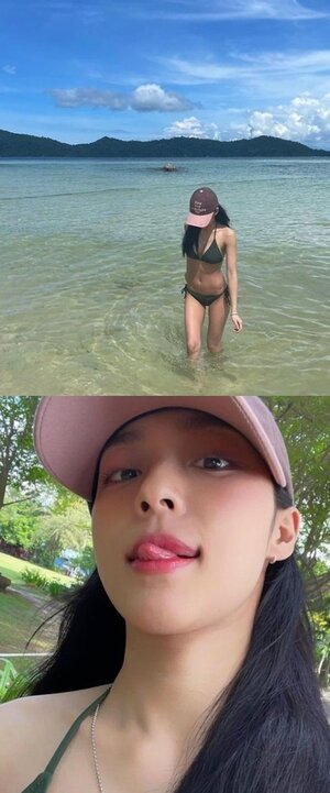 강민아, 입술 내밀고 비키니 몸매 자랑