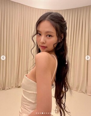 BLACKPINK JENNIE, your beauty is rising day by day