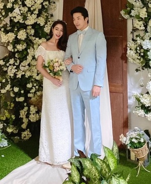 이민정 결혼 사진, 옆에 이병헌 아닌 권상우