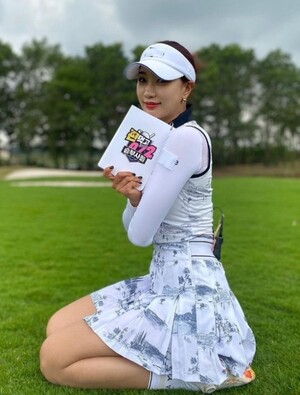 Beauty golfer Yoo Hyun-joo, Do you want to play golf or entertainment?