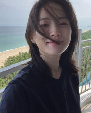 천우희, 바람 불어 더욱 아름다워 '김혜수도 반해'