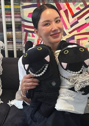 엄정화, 보이시한 스타일도 잘 어울리는 '화사한 그녀'