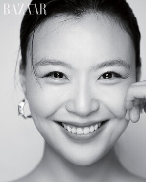 ‘콘크리트 유토피아’ 배우 장선, 강렬하고 우아하게