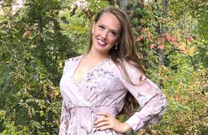 배우 캐그니 린 카터, 극단적 선택 사망-향년 36세