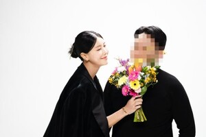 한정원, 출산 후 30일 4살 연상 비연예인과 결혼식