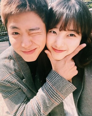 '원더랜드' 수지+박보검, 영화 속 설정이 현실로?