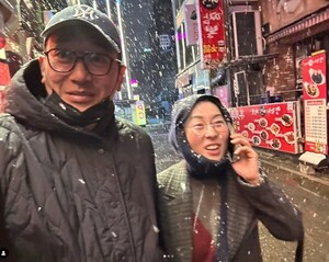 하정우+강말금, 열애설 “신랑은 많은데 열애설은 처음”