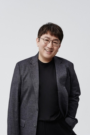 금감원, 방시혁 하이브 의장 사기적 부정 거래 혐의 소환