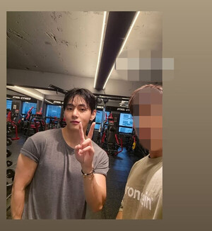 방탄소년단 뷔, 얼마나 근육 더 키울까-티셔츠 찢어질라