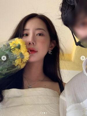 와썹 지애, 동성 연인과 방콕에서 여름 휴가 중