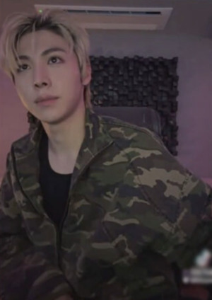 올데이 프로젝트 우찬, “형 사귀자에 아니야” 반응 논란