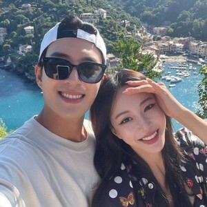 한예슬+류성재, 타투 시술 합법화 기념 커플 문신