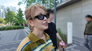 보아, 데뷔 25주년 38살 화장 좀 하고 더 분발