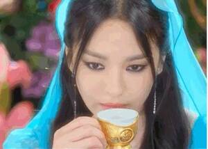 송혜교 스모키 미모 '다 이루어질지니' 첫 특별 출연