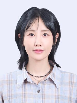 별, 동네에서 그냥 찍은 여권 사진인데 최고의 미모