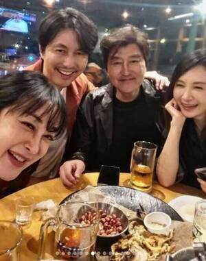 혼외자-극비 결혼 정우성, 송강호+채시라와 파안대소